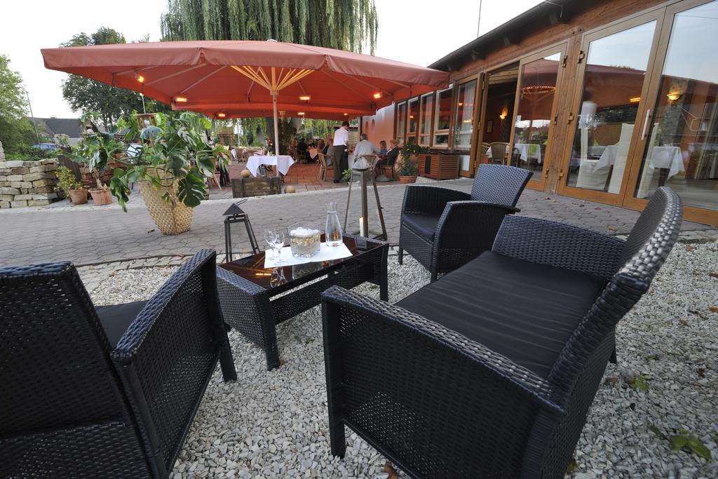 Hotel Dreimaedelhaus Espelkamp-Mittwald Kültér fotó