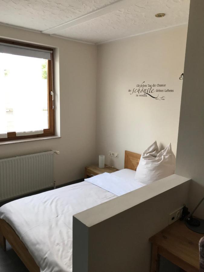 Hotel Dreimaedelhaus Espelkamp-Mittwald Kültér fotó